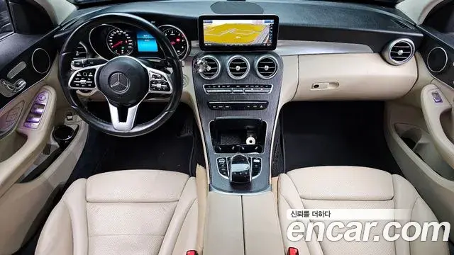 Mercedes-Benz C-Class 2019 — Фото 7/20