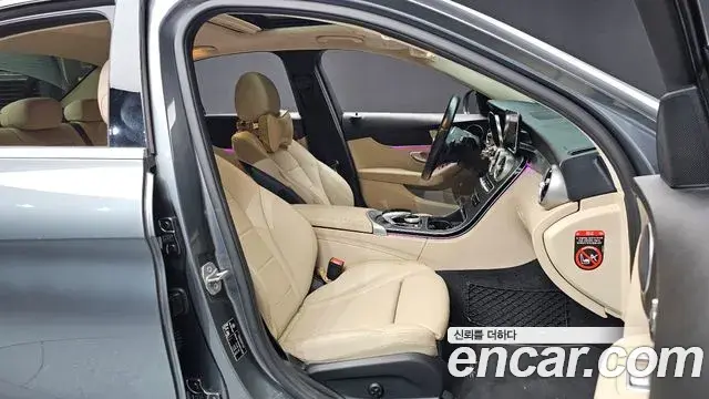 Mercedes-Benz C-Class 2019 — Фото 11/20