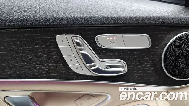 Mercedes-Benz C-Class 2019 — Фото 18/20