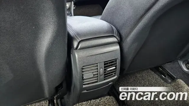 Mercedes-Benz GLA-Class 2019 — Photo 16/31