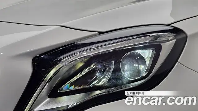 Mercedes-Benz GLA-Class 2019 — Photo 3/31