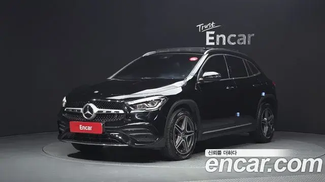 Mercedes-Benz GLA-Class 2020 — Фото 1/20