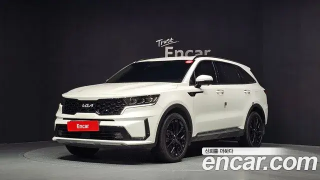 Kia Sorento 2023 — Фото 1/20