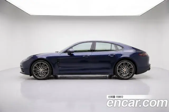 Porsche Panamera 2018 — Фото 9/20