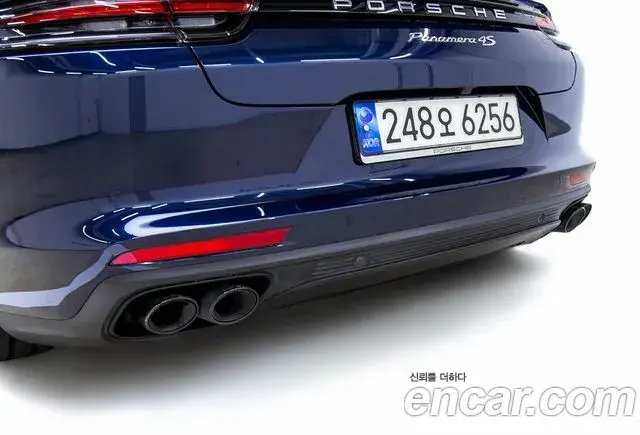 Porsche Panamera 2018 — Фото 6/20