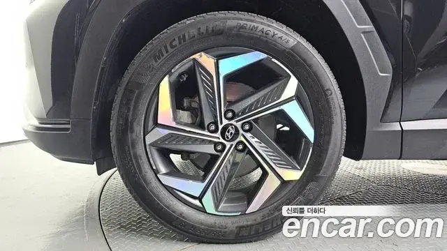 Hyundai The New Tucson 2022 — Фото 5/20