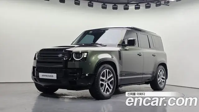 Land Rover Defender 2026 — Фото 1/20