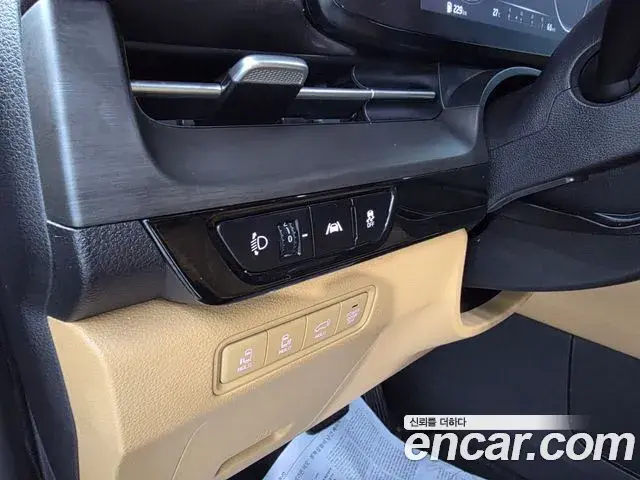 Kia Carnival 2021 — Şəkil 15/20