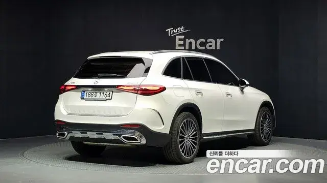 Mercedes-Benz GLC-Class 2024 — Фото 2/20