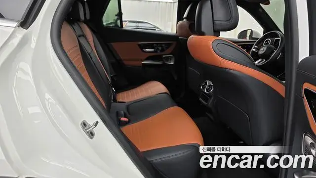 Mercedes-Benz GLC-Class 2024 — Фото 11/20