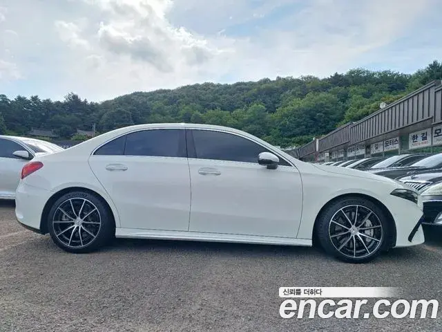 Mercedes-Benz A-Class 2024 — Şəkil 4/16