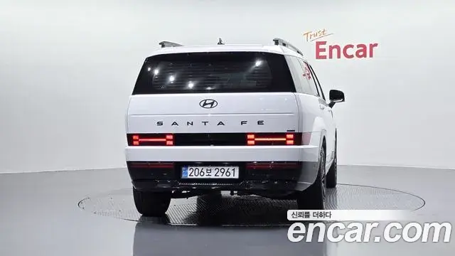 Hyundai Santa Fe 2024 — Фото 4/20
