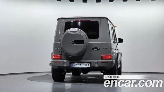Mercedes-Benz G-Class 2025 — Фото 4/20