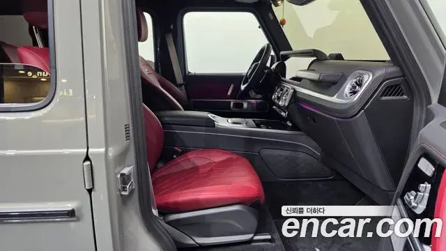 Mercedes-Benz G-Class 2025 — Фото 12/20