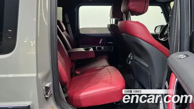 Mercedes-Benz G-Class 2025 — Фото 13/20