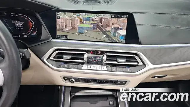 BMW X7 2021 — Фото 14/20