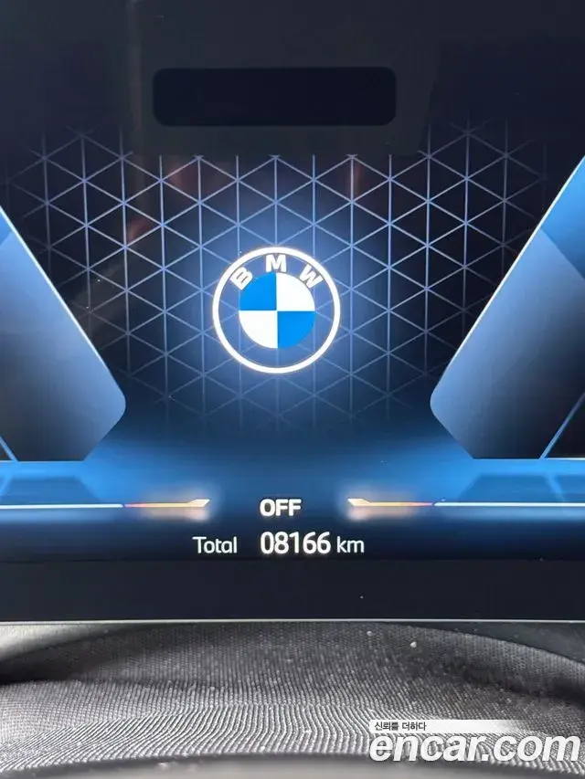BMW 5 Series 2025 — Фото 1/8