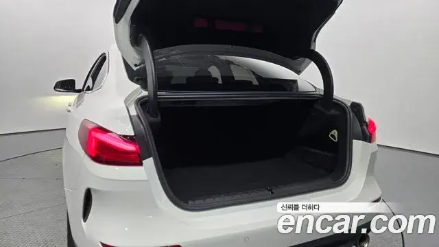 BMW 2 Series Gran Coupe 2021 — Фото 19/20