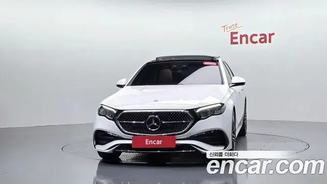 Mercedes-Benz E-Class 2026 — Photo 3/20