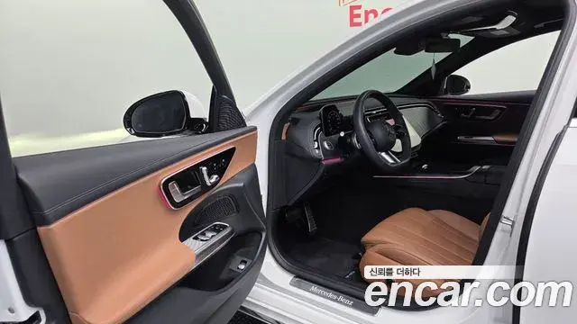 Mercedes-Benz E-Class 2026 — Photo 9/20