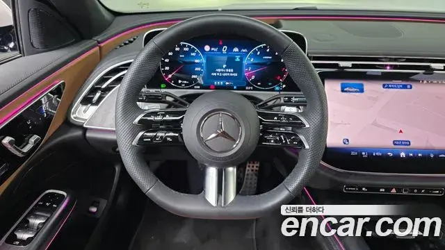 Mercedes-Benz E-Class 2026 — Photo 14/20