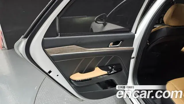 Kia K5 2020 — Şəkil 16/33
