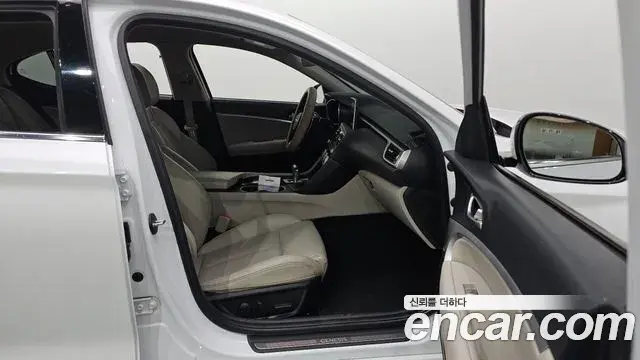 Genesis G70 2019 — Photo 3/20