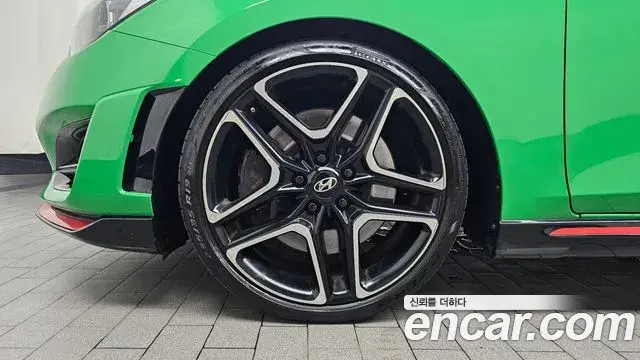 Hyundai Veloster 2019 — Фото 5/20