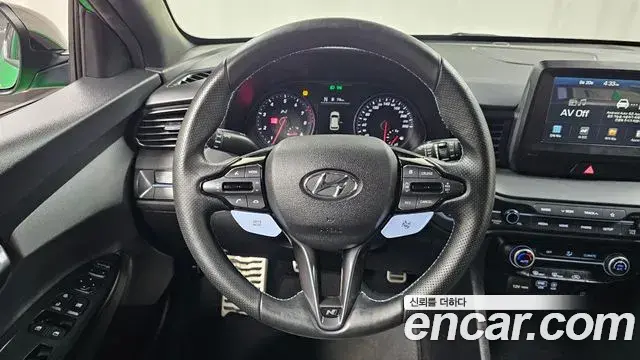 Hyundai Veloster 2019 — Фото 14/20