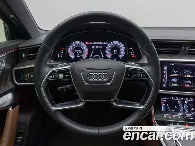 Audi A6 2021 — Фото 12/20