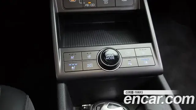 Hyundai Kona 2023 — Фото 15/20