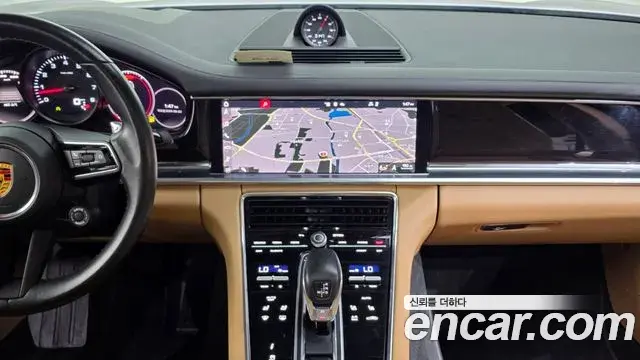 Porsche Panamera 2021 — Фото 14/20