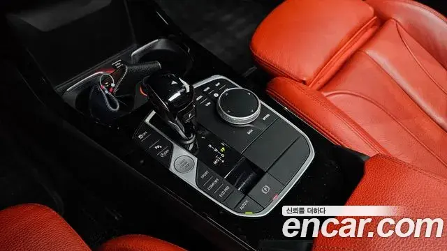 BMW 1 Series 2021 — Фото 9/20