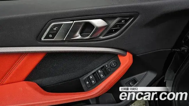 BMW 1 Series 2021 — Фото 16/20