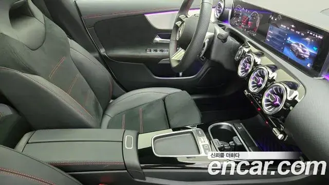 Mercedes-Benz CLA-Class 2026 — Фото 7/18