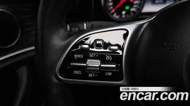 Mercedes-Benz E-Class 2019 — Фото 17/20