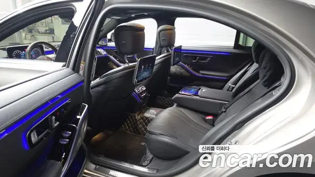Mercedes-Benz S-Class 2022 — Фото 12/20