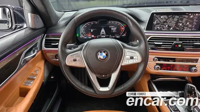 BMW 7 Series 2022 — Фото 13/20