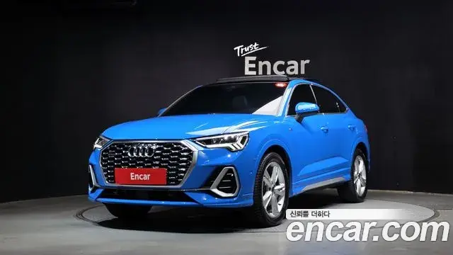 Audi Q3 2022 — Фото 1/20