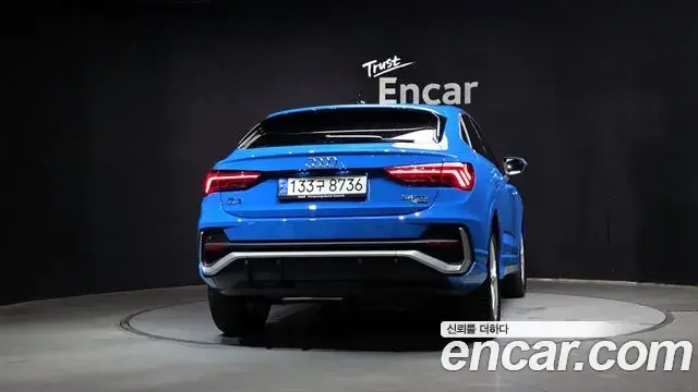 Audi Q3 2022 — Фото 4/20