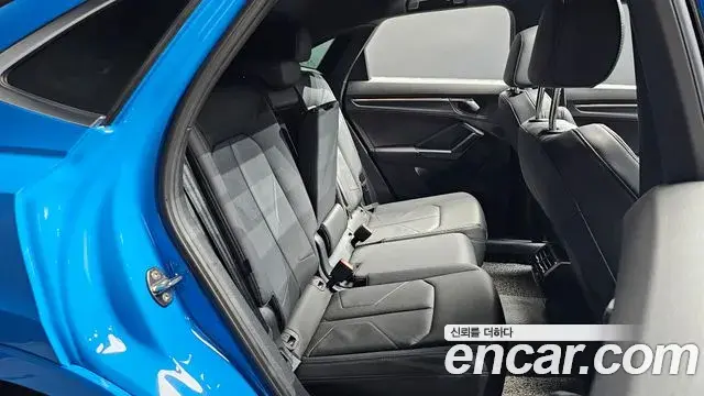 Audi Q3 2022 — Фото 11/20