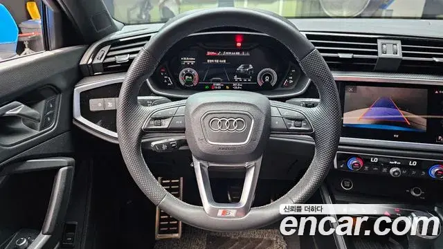 Audi Q3 2022 — Фото 13/20