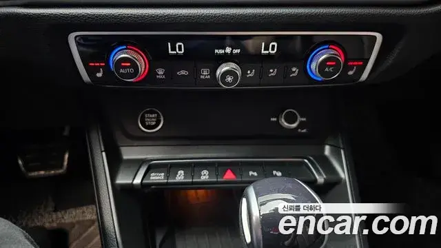 Audi Q3 2022 — Фото 17/20