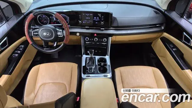 Kia Carnival 2020 — Фото 7/20