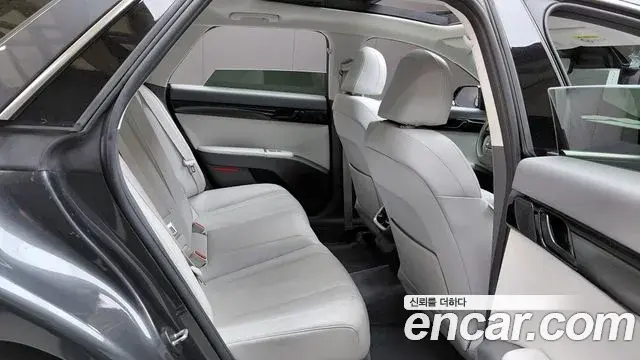 Hyundai Grandeur 2023 — Фото 11/20