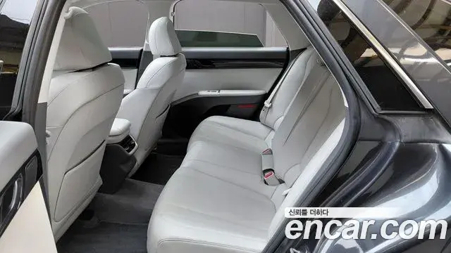 Hyundai Grandeur 2023 — Фото 12/20