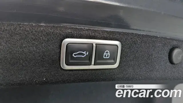 Hyundai Grandeur 2023 — Фото 17/20