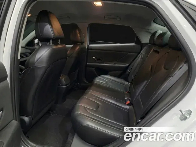 Hyundai Avante 2023 — Фото 10/17