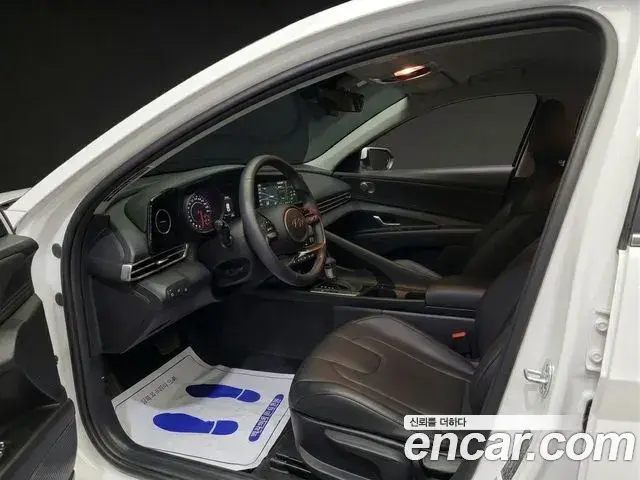 Hyundai Avante 2023 — Фото 8/17