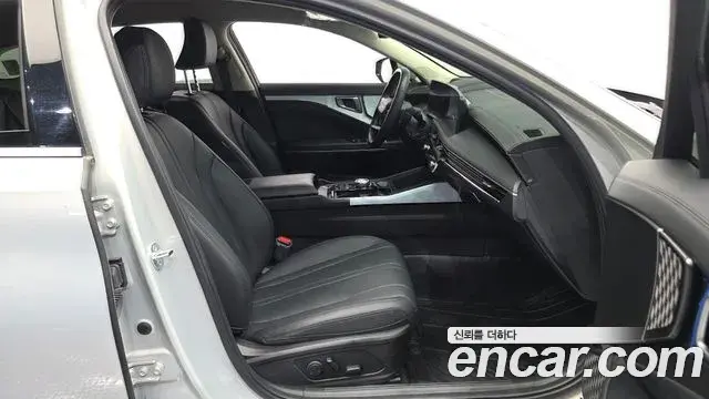 Kia K8 2025 — Şəkil 26/34
